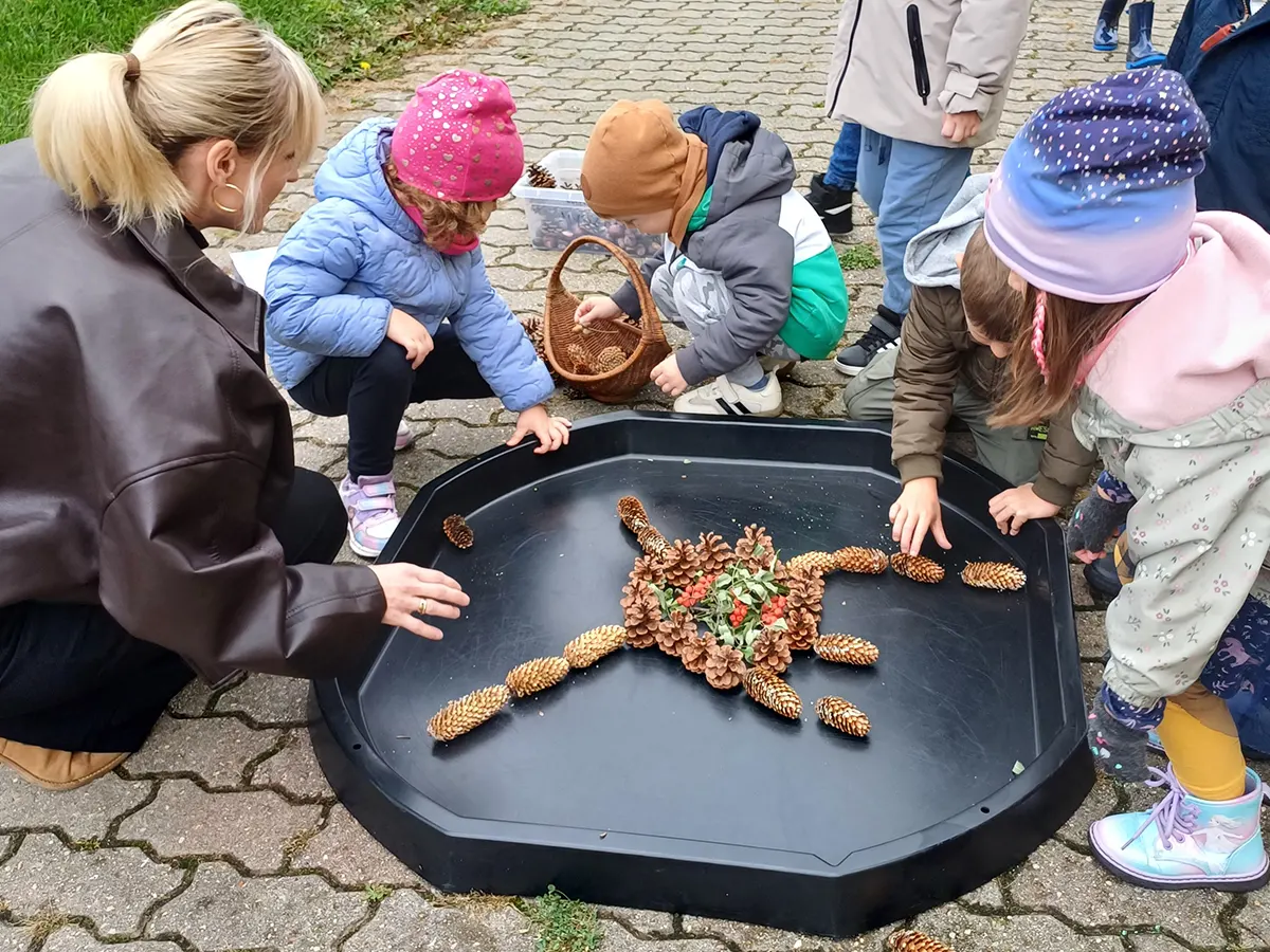  Dzieci i wychowawaca