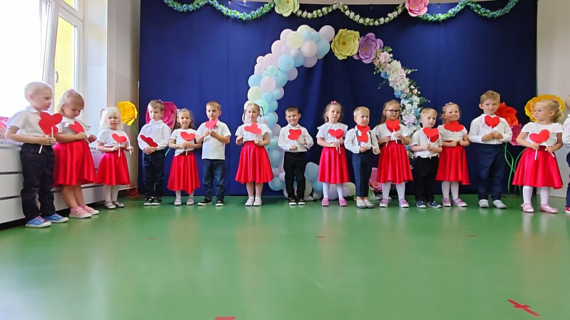  Dzieci w przebraniach