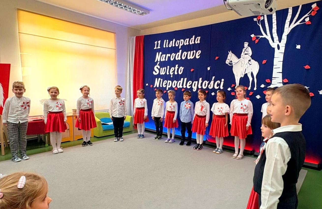  Dzieci w przebraniach